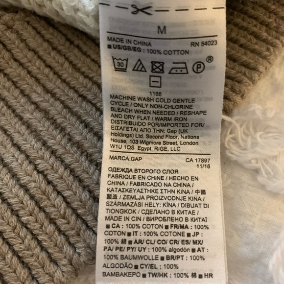 NWOT Gap 100% cotton sweater - Picture 4 of 5